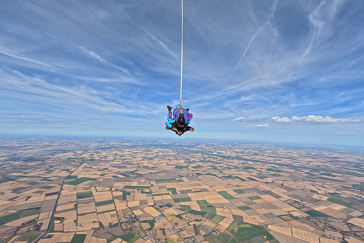 What Does Landing Feel Like Skydiving? The Final Thrill Explained