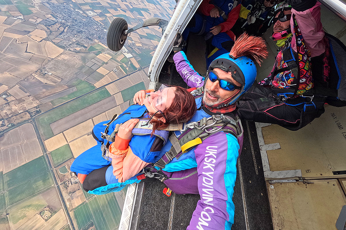 How Do Charity Skydives Work? Your Ultimate Guide to Jumping for a Cause